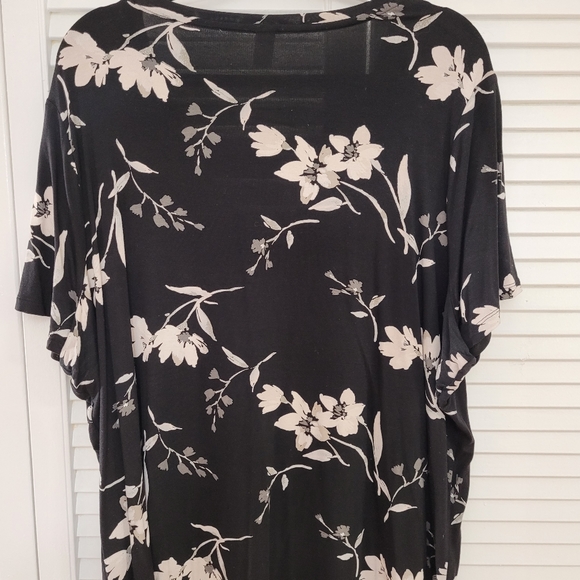 OldNavy Luxe XXL black/white top - Picture 3 of 4